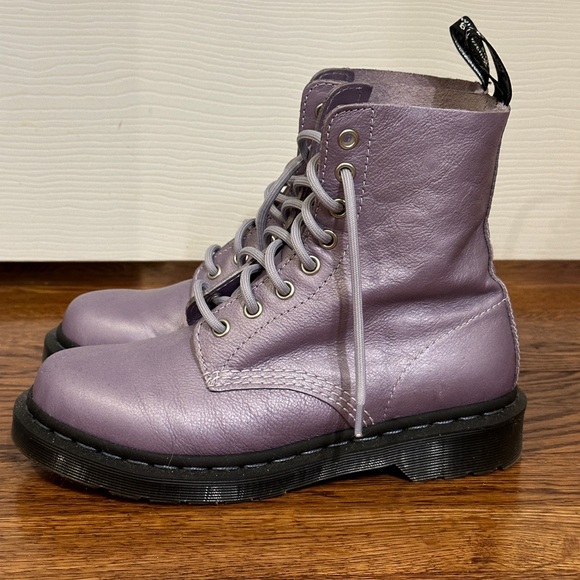 Lovely lavender Doc Martens 💜 - Picture 3 of 6